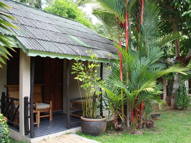 Garden Cottage Phuket Luaran gambar
